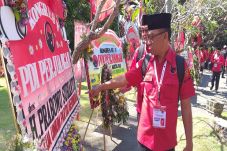 Karangan Bunga Prabowo...