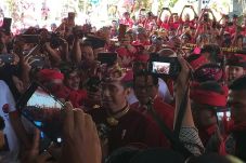 Jokowi-JK Tiba di Arena...