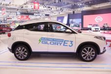 Industri Otomotif Tunggu...