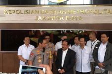 Berantas Mafia Tanah,...