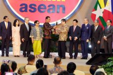 Jokowi Resmikan Gedung...