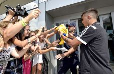 Juventus Boyong Paulo...