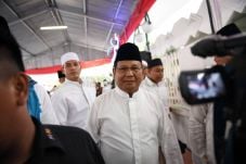 Prabowo: Berkurban Bukan...