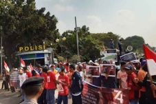 Tolak NKRI Bersyariah,...
