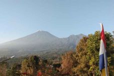 Tetap Waspada! Gunung...