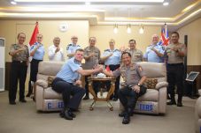 Polri-AFP Kerja Sama...