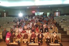 Seratusan Ilmuwan Kumpul...