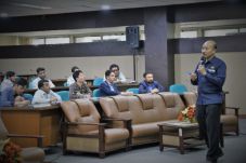Kuliah Singkat Kepala...