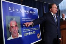 Epstein Tewas di Penjara,...