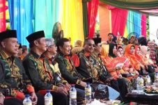 Hadiri Peringatan HUT...