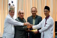 Warga Kalimantan Timur...