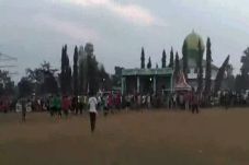 Memalukan, Pertandingan...
