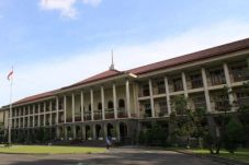 UGM Berduka 1 Dosen...