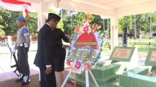 Wabup Giri Wijayantoro...