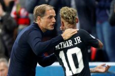 Dua Laga Beruntun, Neymar...