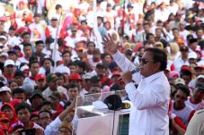 Prabowo Pimpin Upacara...