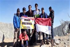 HUT Ke-74 RI, Kader...