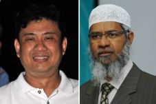 Zakir Naik Ditawari...