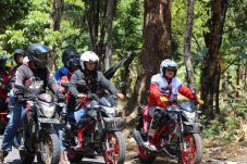 Cara Bikers Honda Rayakan...