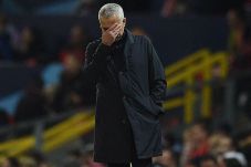 Hampir Menangis, Mourinho...
