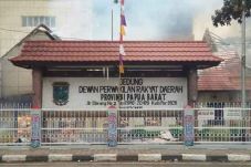 Kantor DPRD Papua Barat...
