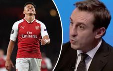 Gary Neville Sebut Alexis...