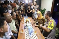 Kapolda Jatim: Cari...