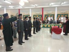 Ketua Pengadilan Negeri...
