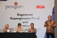 Majukan Industri Asuransi,...