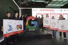 Google Ingatkan Pengguna...