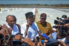 Pantau Kondisi Papua...
