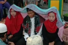 Dengan Mahar Rp10 Ribu,...