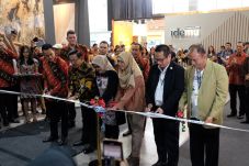 Momen HUT ke-74 Indonesia,...