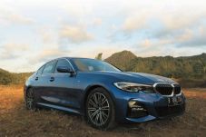 BMW 330i M Sport, Sedan...