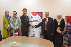 STIE IBS-Universiti...