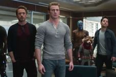 Bukan Bintang Avengers,...