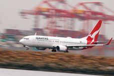 Qantas Tes Penerbangan...