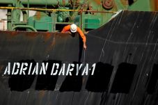 Tanker Iran yang Diburu...