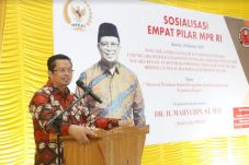Politikus Golkar Bilang...