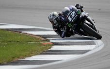 Finis Ketiga di Silverstone,...