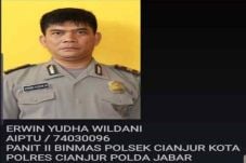 Polisi Terbakar saat...