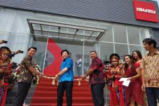 Pasar Komersial di Cirebon...