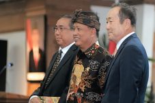 Profesor Asal Korea...
