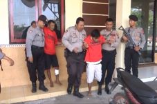 2 Bandit Spesialis Pecah...