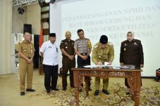 Pemkot Hibahkan Bangunan...