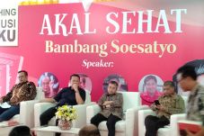 Luncurkan Buku Akal...