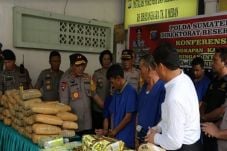 Sindikat Narkoba Internasional...