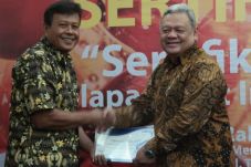 Mitra Wilmar Raih Sertifikasi...