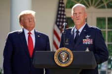 Trump Luncurkan Komando...