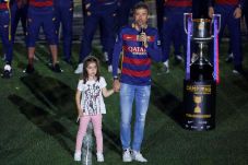 Luis Enrique Berduka,...